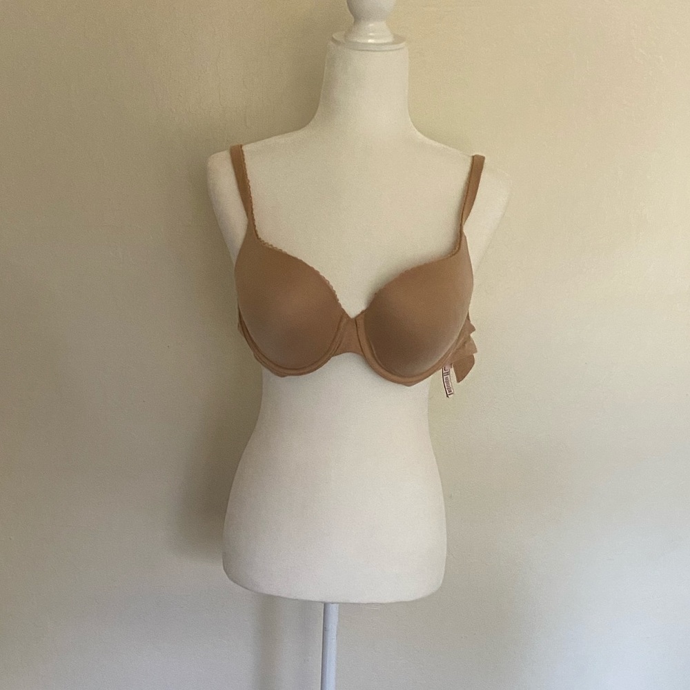 Body By Victoria 32DD
